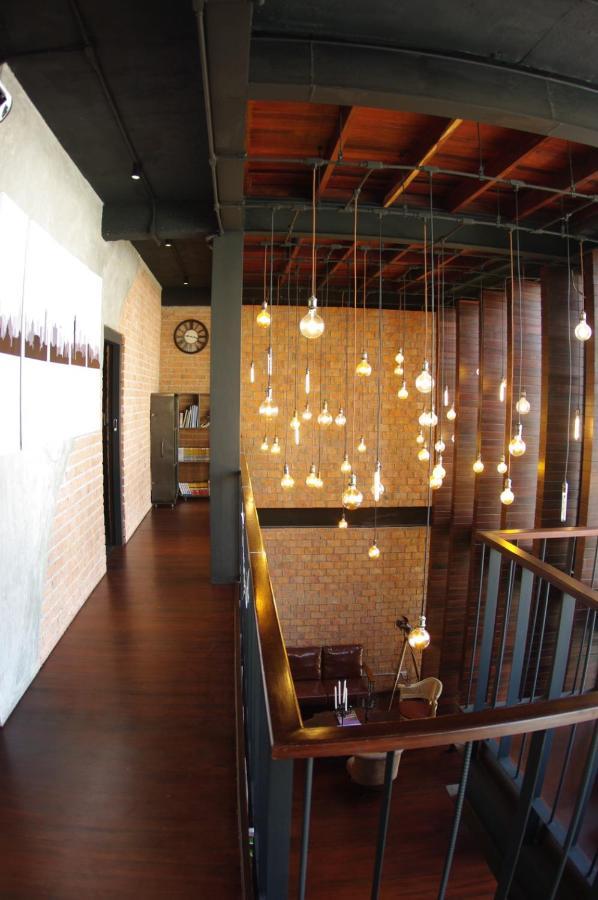 Hostel The Local Ari Bangkok Zewnętrze zdjęcie