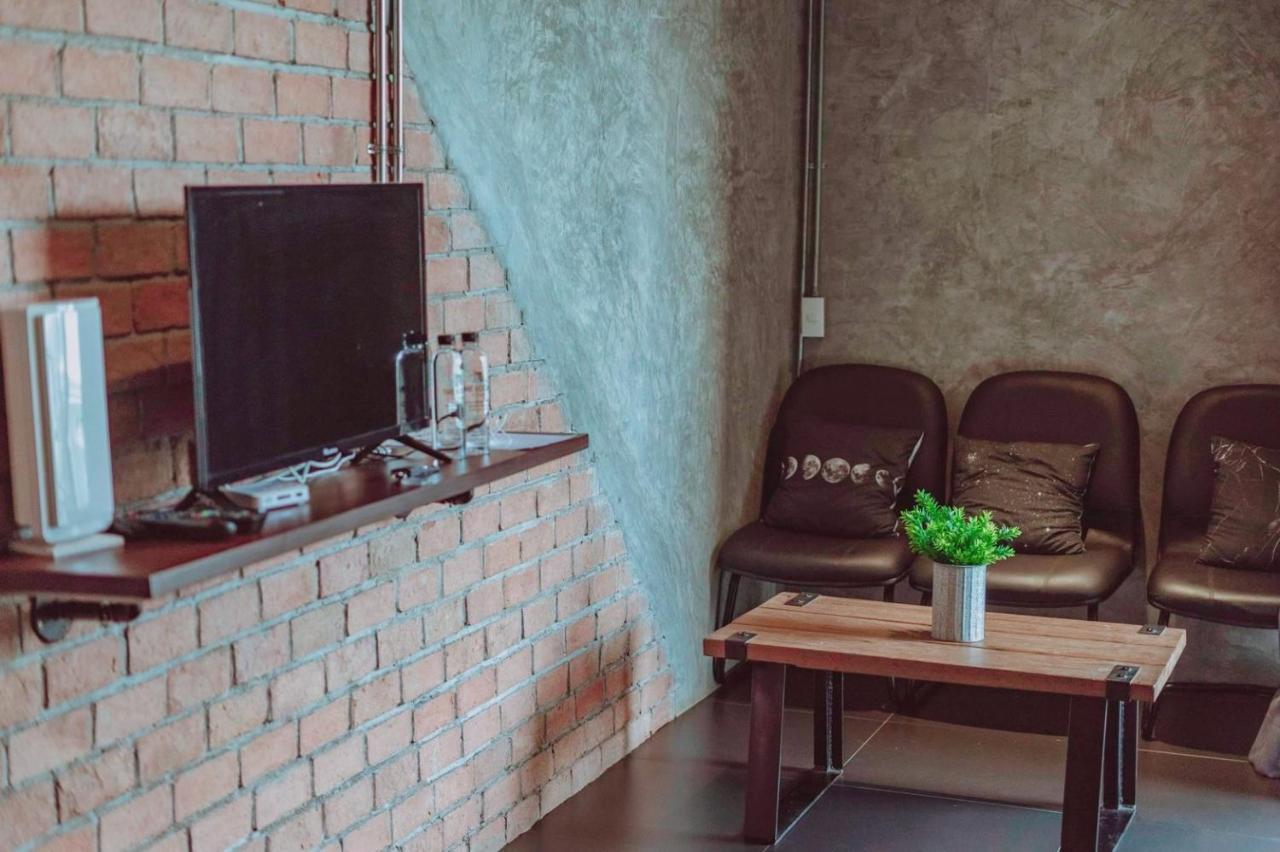 Hostel The Local Ari Bangkok Zewnętrze zdjęcie
