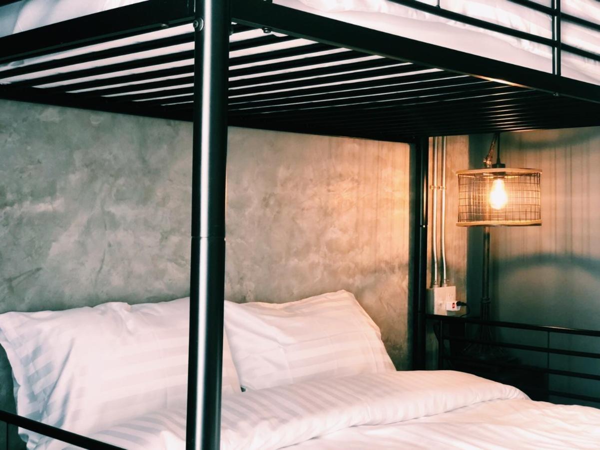 Hostel The Local Ari Bangkok Zewnętrze zdjęcie